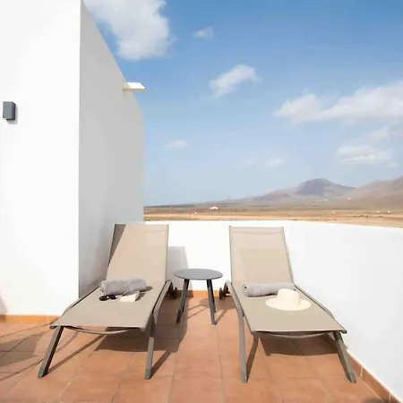 Luna Blanca - Modernes Ferienhaus Mit Privat Pool & Wlan * Playa Blanca (Lanzarote)