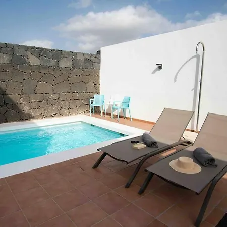 Villa Luna Blanca - Modernes Ferienhaus Mit Privat Pool & Wlan Playa Blanca (Lanzarote)