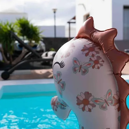 Luna Blanca - Modernes Mit Privat Pool & Wlan فندق