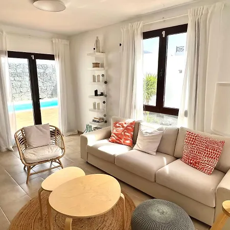 Villa Luna Blanca - Modernes Ferienhaus Mit Privat Pool & Wlan Playa Blanca (Lanzarote)